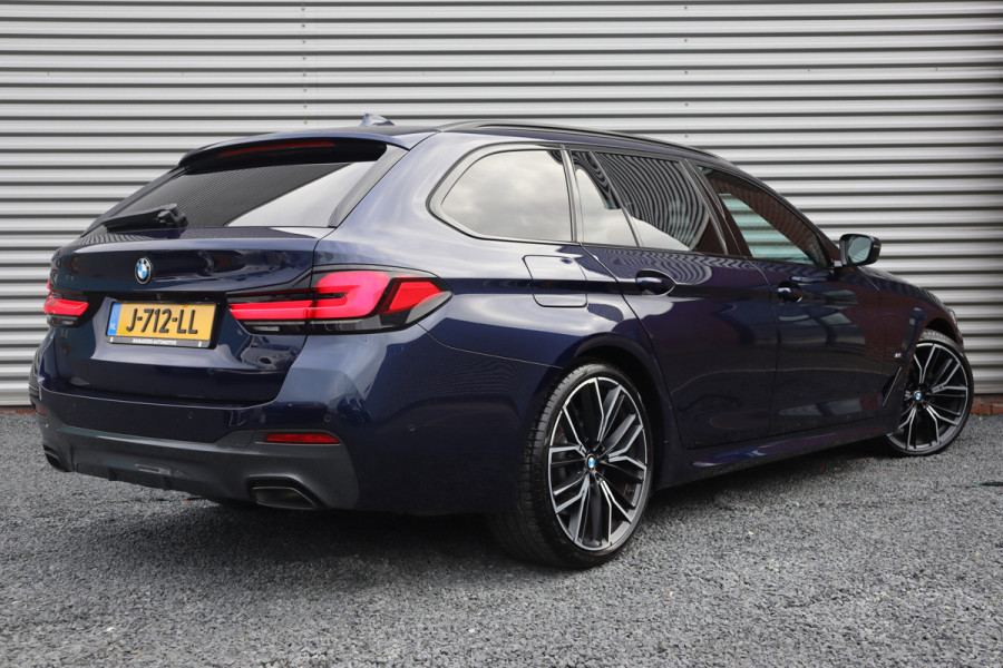 BMW 5 Serie Touring 530i xDrive M-Sport High Executive Achteras Sturing / Trekhaak / 360 Camera / Adaptieve Cruise