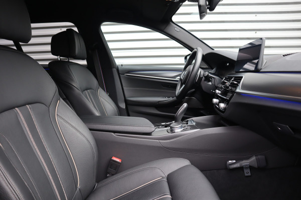 BMW 5 Serie Touring 530i xDrive M-Sport High Executive Achteras Sturing / Trekhaak / 360 Camera / Adaptieve Cruise