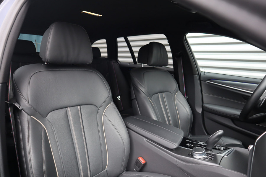 BMW 5 Serie Touring 530i xDrive M-Sport High Executive Achteras Sturing / Trekhaak / 360 Camera / Adaptieve Cruise