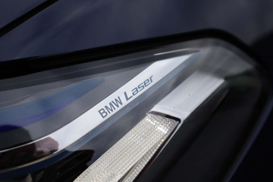 BMW 5 Serie Touring 530i xDrive M-Sport High Executive Achteras Sturing / Trekhaak / 360 Camera / Adaptieve Cruise