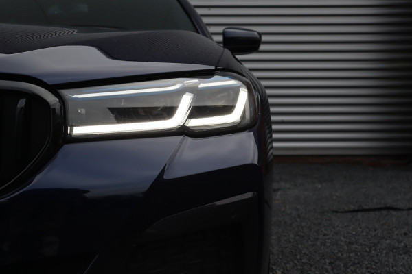 BMW 5 Serie Touring 530i xDrive M-Sport High Executive Achteras Sturing / Trekhaak / 360 Camera / Adaptieve Cruise