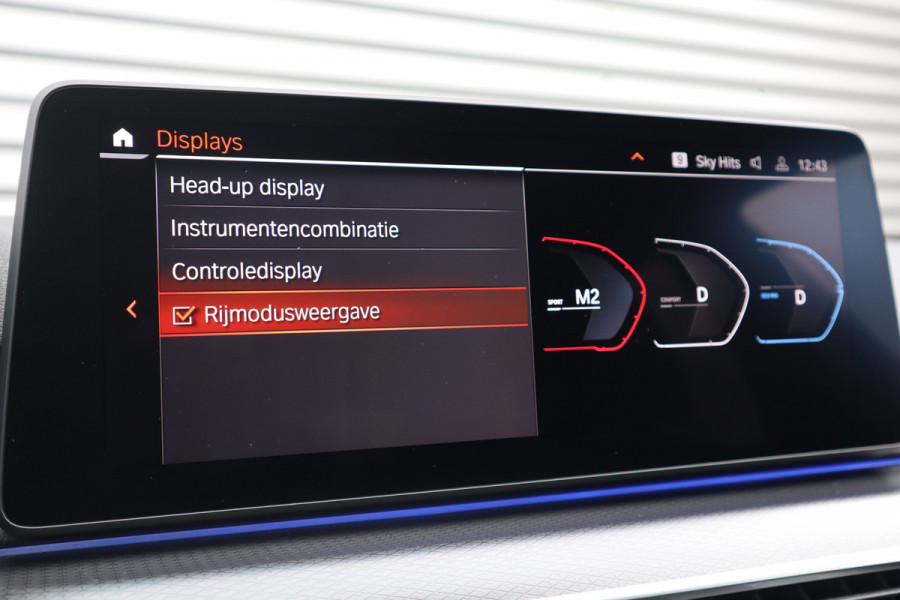 BMW 5 Serie Touring 530i xDrive M-Sport High Executive Achteras Sturing / Trekhaak / 360 Camera / Adaptieve Cruise