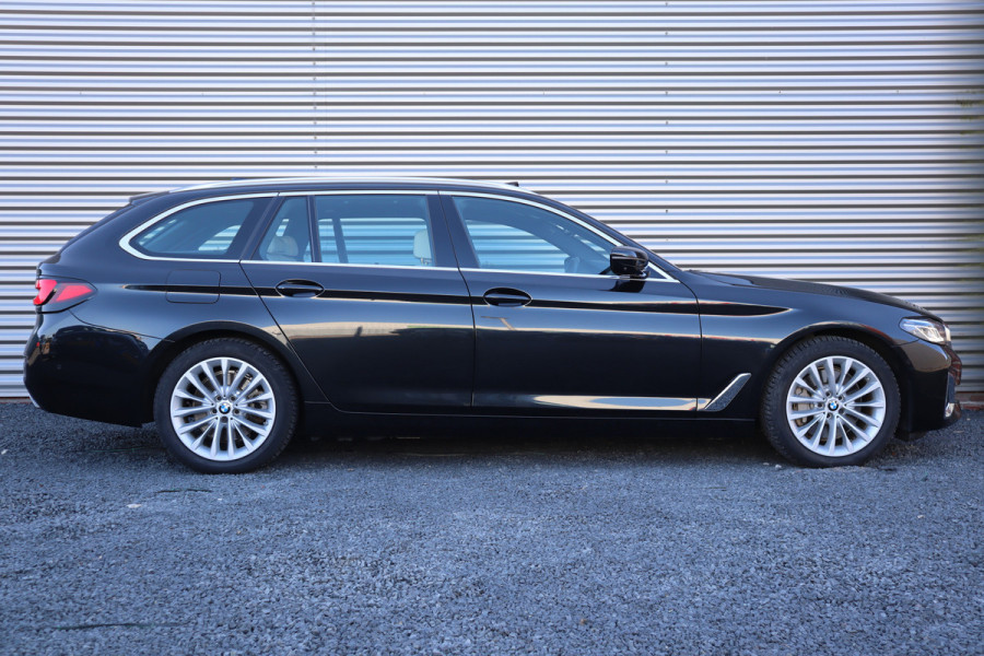 BMW 5 Serie Touring 530e High Executive Pano / Stoelventilatie / Individual / Leder dashboard / Zeer compleet /