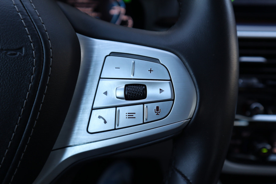 BMW 5 Serie Touring 530e High Executive Pano / Stoelventilatie / Individual / Leder dashboard / Zeer compleet /