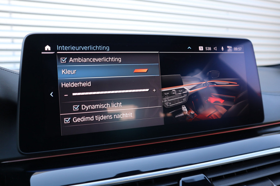 BMW 5 Serie Touring 530e High Executive Pano / Stoelventilatie / Individual / Leder dashboard / Zeer compleet /