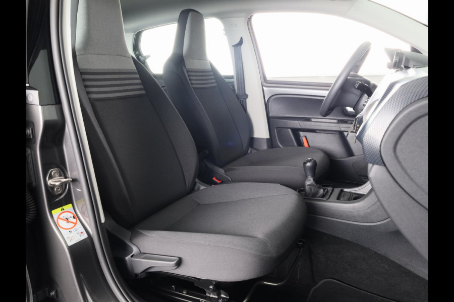 Volkswagen up! 1.0 65 pk | Verlengde garantie | Navigatie via App | Parkeersensoren achter | Achteruitrijcamera | Cruise control | Autom. airco |