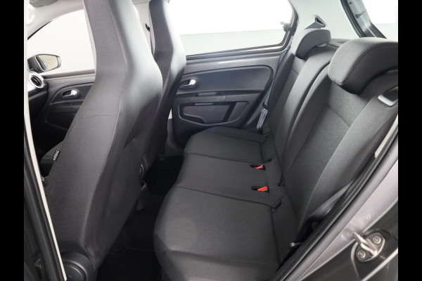 Volkswagen up! 1.0 65 pk | Verlengde garantie | Navigatie via App | Parkeersensoren achter | Achteruitrijcamera | Cruise control | Autom. airco |