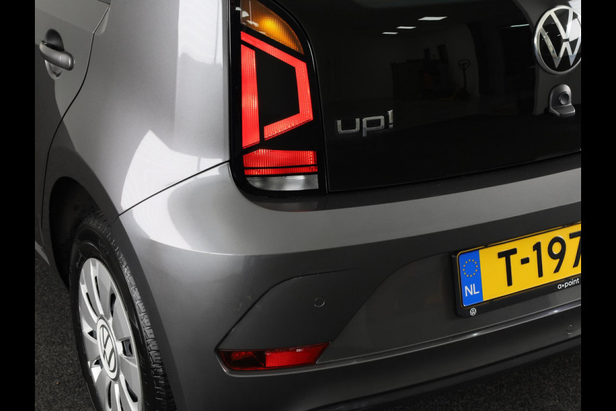 Volkswagen up! 1.0 65 pk | Verlengde garantie | Navigatie via App | Parkeersensoren achter | Achteruitrijcamera | Cruise control | Autom. airco |