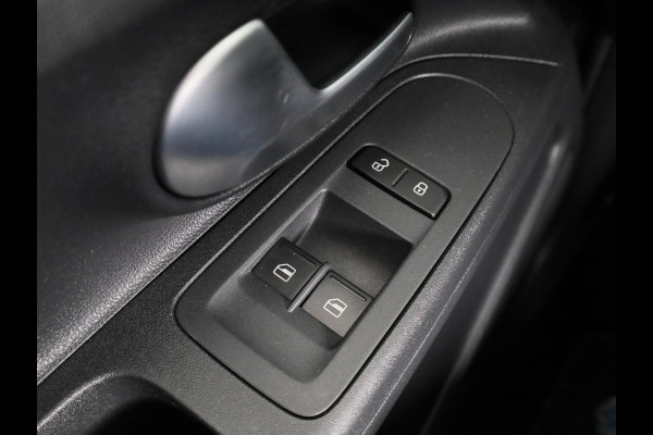Volkswagen up! 1.0 65 pk | Verlengde garantie | Navigatie via App | Parkeersensoren achter | Achteruitrijcamera | Cruise control | Autom. airco |