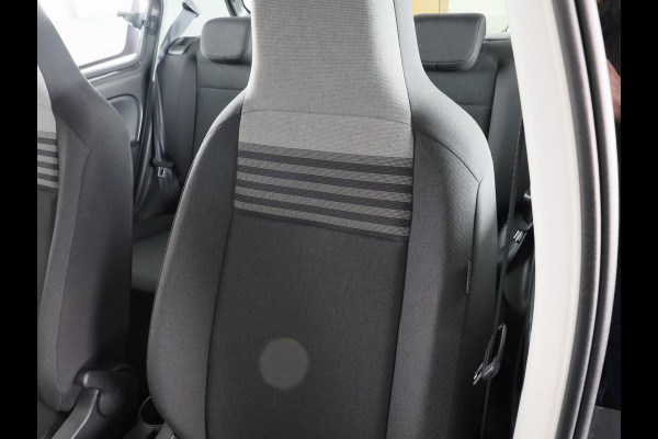 Volkswagen up! 1.0 65 pk | Verlengde garantie | Navigatie via App | Parkeersensoren achter | Achteruitrijcamera | Cruise control | Autom. airco |