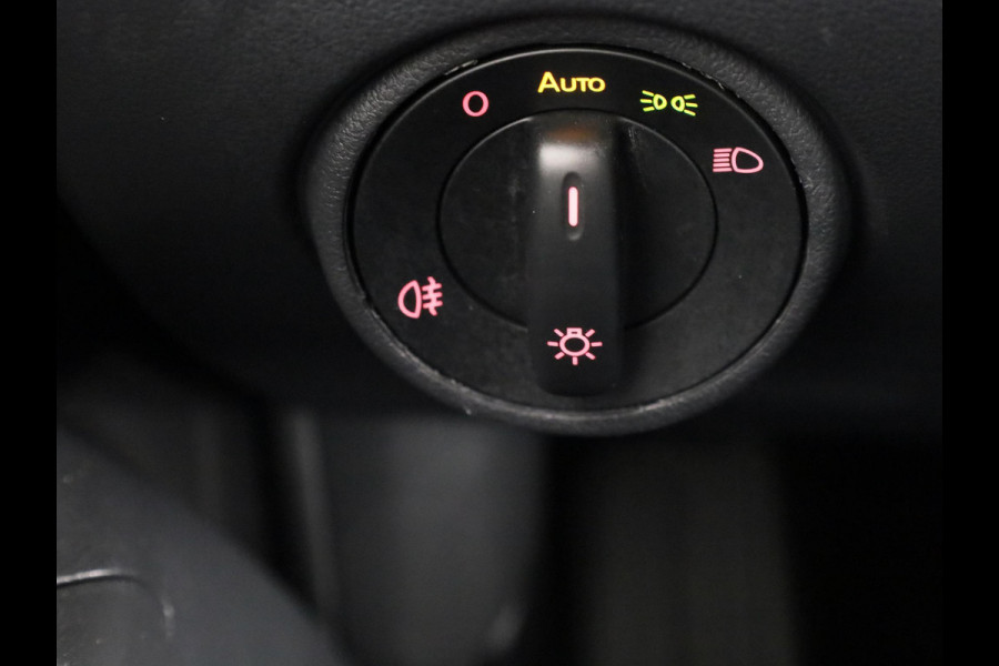 Volkswagen up! 1.0 65 pk | Verlengde garantie | Navigatie via App | Parkeersensoren achter | Achteruitrijcamera | Cruise control | Autom. airco |