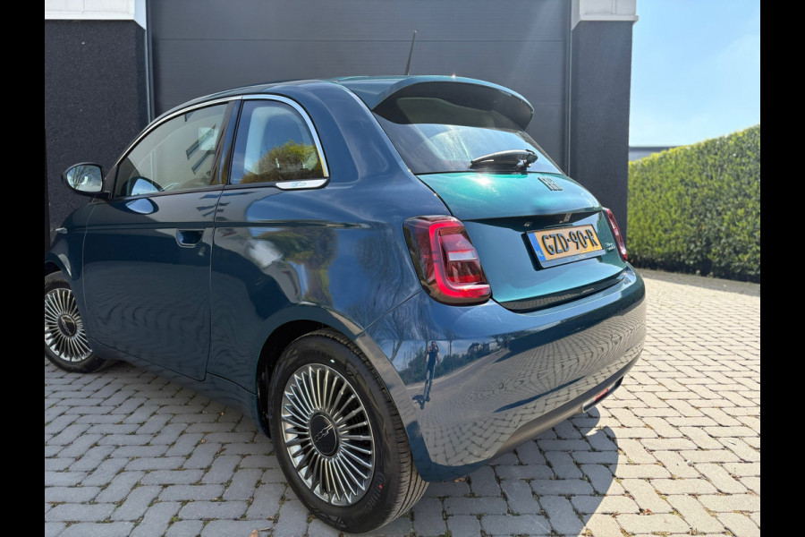 Fiat 500E 42 kWh - CarPlay - Camera - Cruise - Digi dash -PDC