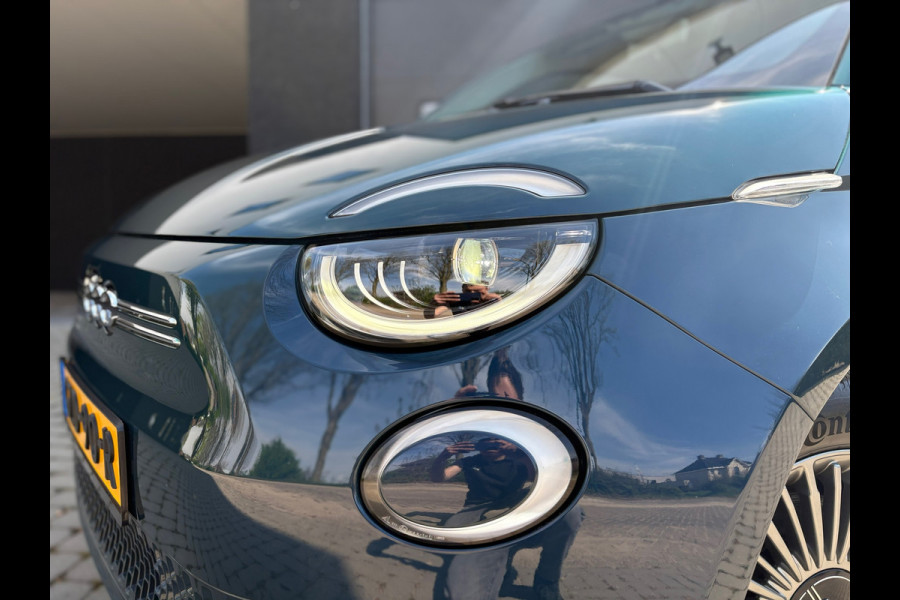 Fiat 500E 42 kWh - CarPlay - Camera - Cruise - Digi dash -PDC