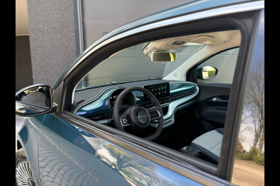 Fiat 500E 42 kWh - CarPlay - Camera - Cruise - Digi dash -PDC