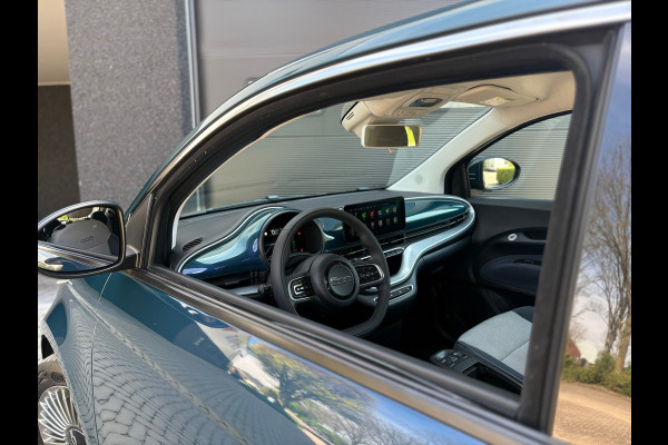 Fiat 500E 42 kWh - CarPlay - Camera - Cruise - Digi dash -PDC