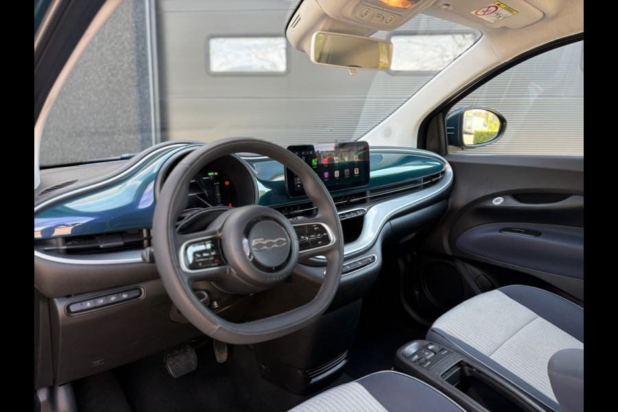 Fiat 500E 42 kWh - CarPlay - Camera - Cruise - Digi dash -PDC