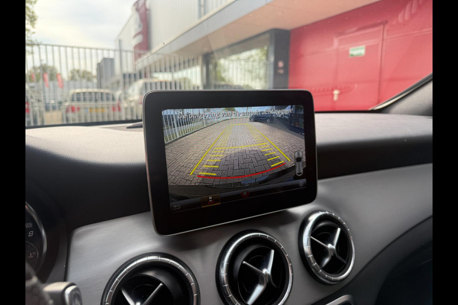Mercedes-Benz CLA-Klasse Shooting Brake 180 AMG | PANORAMA