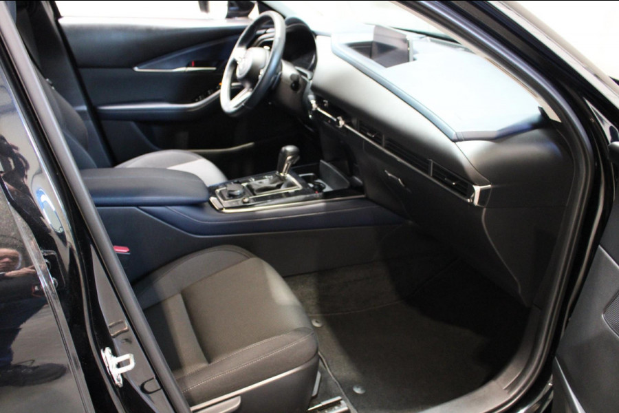 Mazda CX-30 2.0 e-SkyActiv-G M Hybrid Comfort Camera/Cruise/Carplay rijklaar incl bovag
