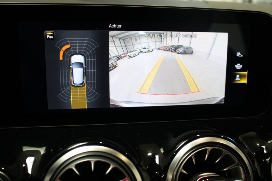 Mercedes-Benz GLA 200 AMG Line Panorama/Camera/Carplay prijs is rijklaar incl 12 maanden bovag