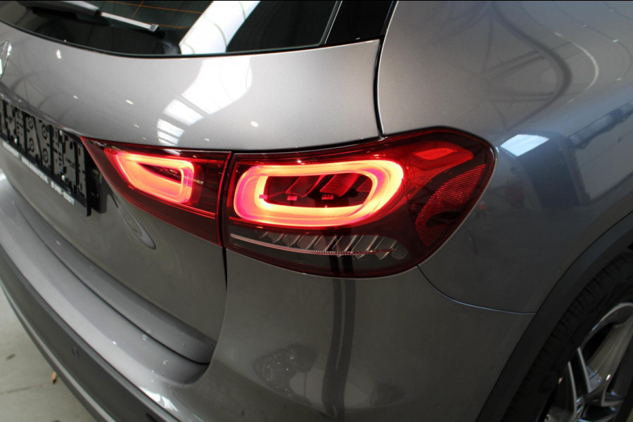 Mercedes-Benz GLA 200 AMG Line Panorama/Camera/Carplay prijs is rijklaar incl 12 maanden bovag