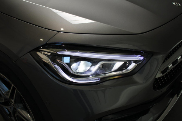 Mercedes-Benz GLA 200 AMG Line Panorama/Camera/Carplay prijs is rijklaar incl 12 maanden bovag