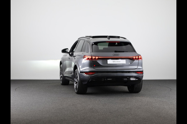Audi Q6 SQ6 e-tron SQ6 100 kWh Head Up Display, panoramadak, trekhaak, adaptive air suspension, camera's rondom, adapative cruise control