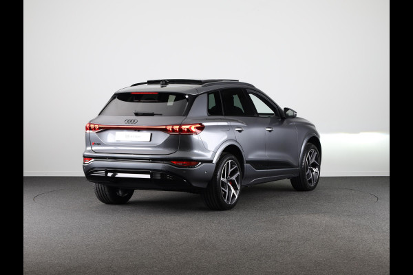 Audi Q6 SQ6 e-tron SQ6 100 kWh Head Up Display, panoramadak, trekhaak, adaptive air suspension, camera's rondom, adapative cruise control