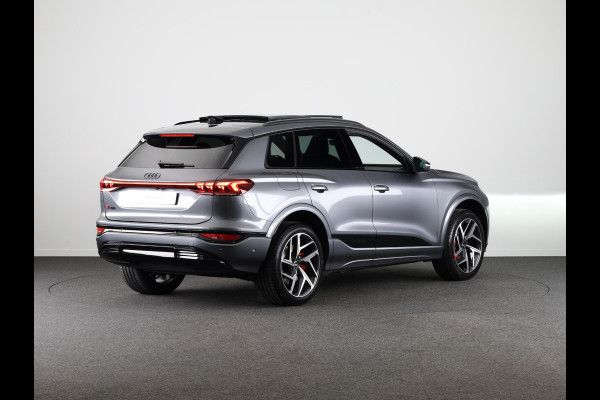 Audi Q6 SQ6 e-tron SQ6 100 kWh Head Up Display, panoramadak, trekhaak, adaptive air suspension, camera's rondom, adapative cruise control