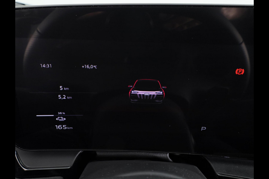 Audi Q6 SQ6 e-tron SQ6 100 kWh Head Up Display, panoramadak, trekhaak, adaptive air suspension, camera's rondom, adapative cruise control