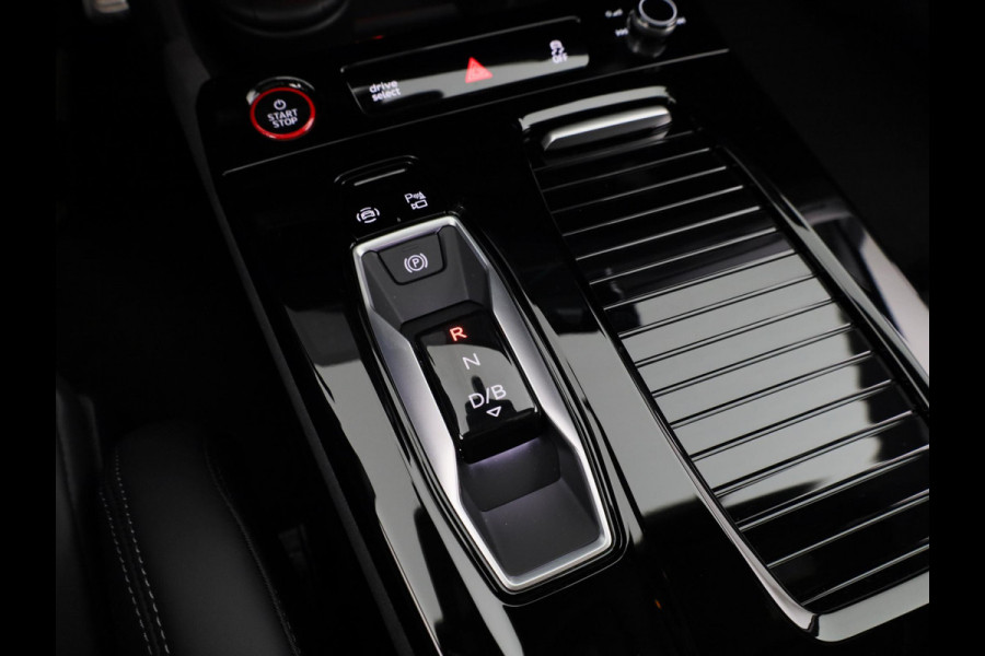 Audi Q6 SQ6 e-tron SQ6 100 kWh Head Up Display, panoramadak, trekhaak, adaptive air suspension, camera's rondom, adapative cruise control