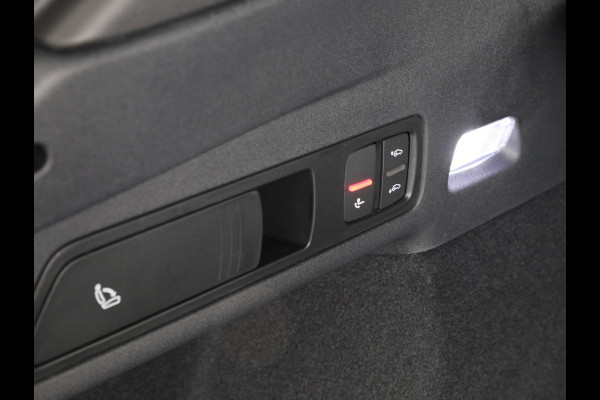 Audi Q6 SQ6 e-tron SQ6 100 kWh Head Up Display, panoramadak, trekhaak, adaptive air suspension, camera's rondom, adapative cruise control