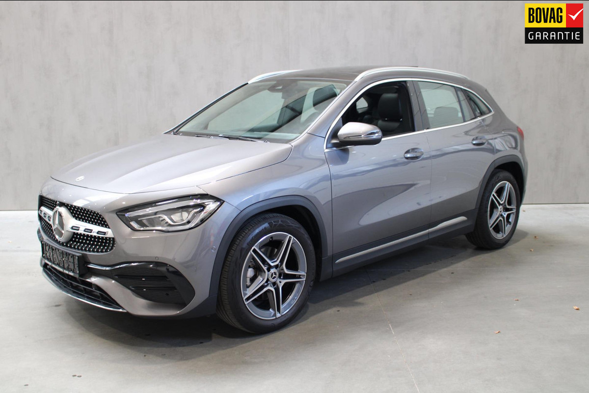Mercedes-Benz GLA 200 AMG Line Panorama/Camera/Carplay prijs is rijklaar incl 12 maanden bovag Mercedes-Benz GLA 200 AMG Line Panorama/Camera/Carplay prijs is rijklaar incl 12 maanden bovag