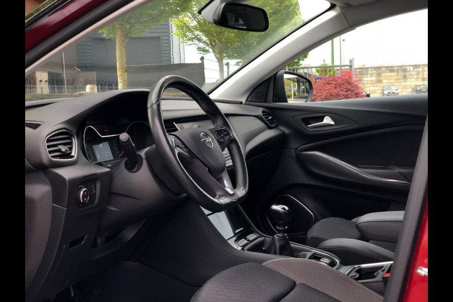 Opel Grandland X 1.2 Turbo Ultimate | Navi, 360 Camera, Stoel+Stuurverw., El. A.klep, Carplay/Android, 18'' LMV |