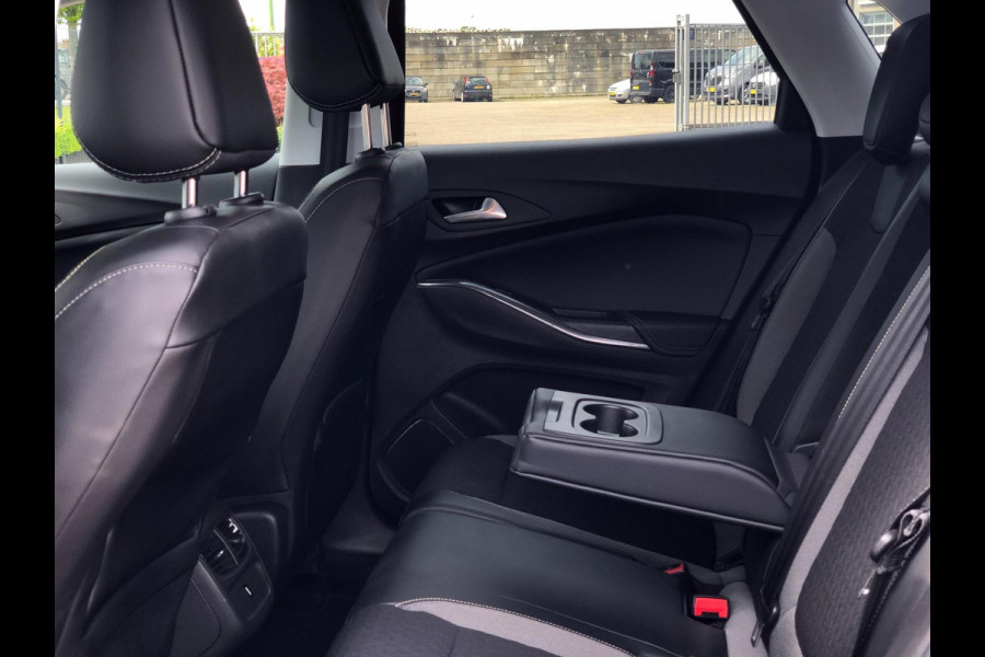 Opel Grandland X 1.2 Turbo Ultimate | Navi, 360 Camera, Stoel+Stuurverw., El. A.klep, Carplay/Android, 18'' LMV |