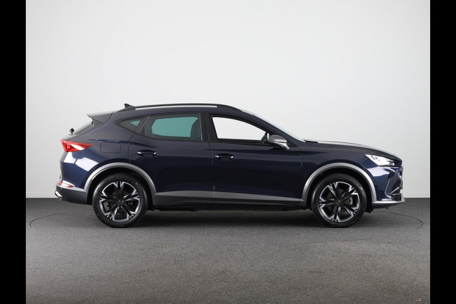 CUPRA Formentor 1.4 e-Hybrid Adrenaline 204 pk Automaat (DSG) | Navigatie via App | Parkeersensoren (Park assist) | Achteruitrijcamera | Adaptieve cruise control | Stoelverwarming |