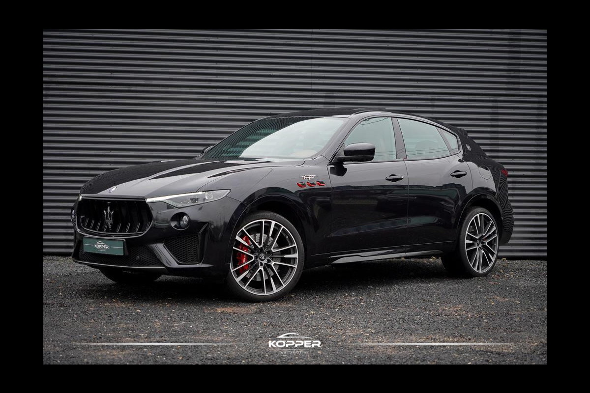 Maserati Levante 3.8 V8 Trofeo 580 PK / Bowers&Wilkins / 22'' / Luchtvering Maserati Levante 3.8 V8 Trofeo 580 PK / Bowers&Wilkins / 22'' / Luchtvering