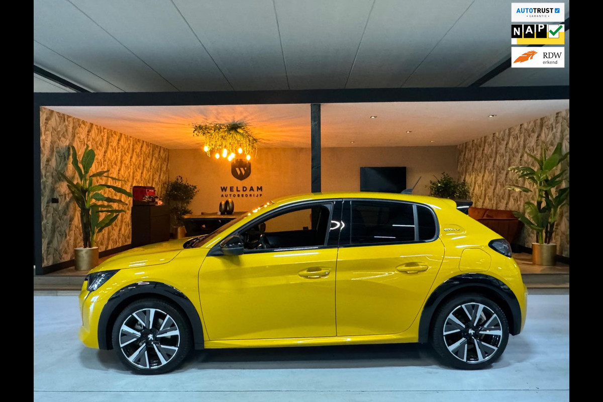 Peugeot 208 1.2 PureTech GT-Line Sport 131PK Garantie LED Camera Cruise Clima Leder Sfeer Carplay Rijklaar Peugeot 208 1.2 PureTech GT-Line Sport 131PK Garantie LED Camera Cruise Clima Leder Sfeer Carplay Rijklaar