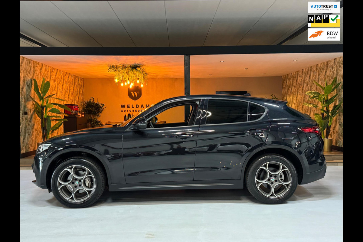 Alfa Romeo Stelvio 2.0 T AWD Super Q4 Garantie Camera PDC Leder Elek Achterklep DAB LED Cruise Clima Navi Rijklaar Alfa Romeo Stelvio 2.0 T AWD Super Q4 Garantie Camera PDC Leder Elek Achterklep DAB LED Cruise Clima Navi Rijklaar
