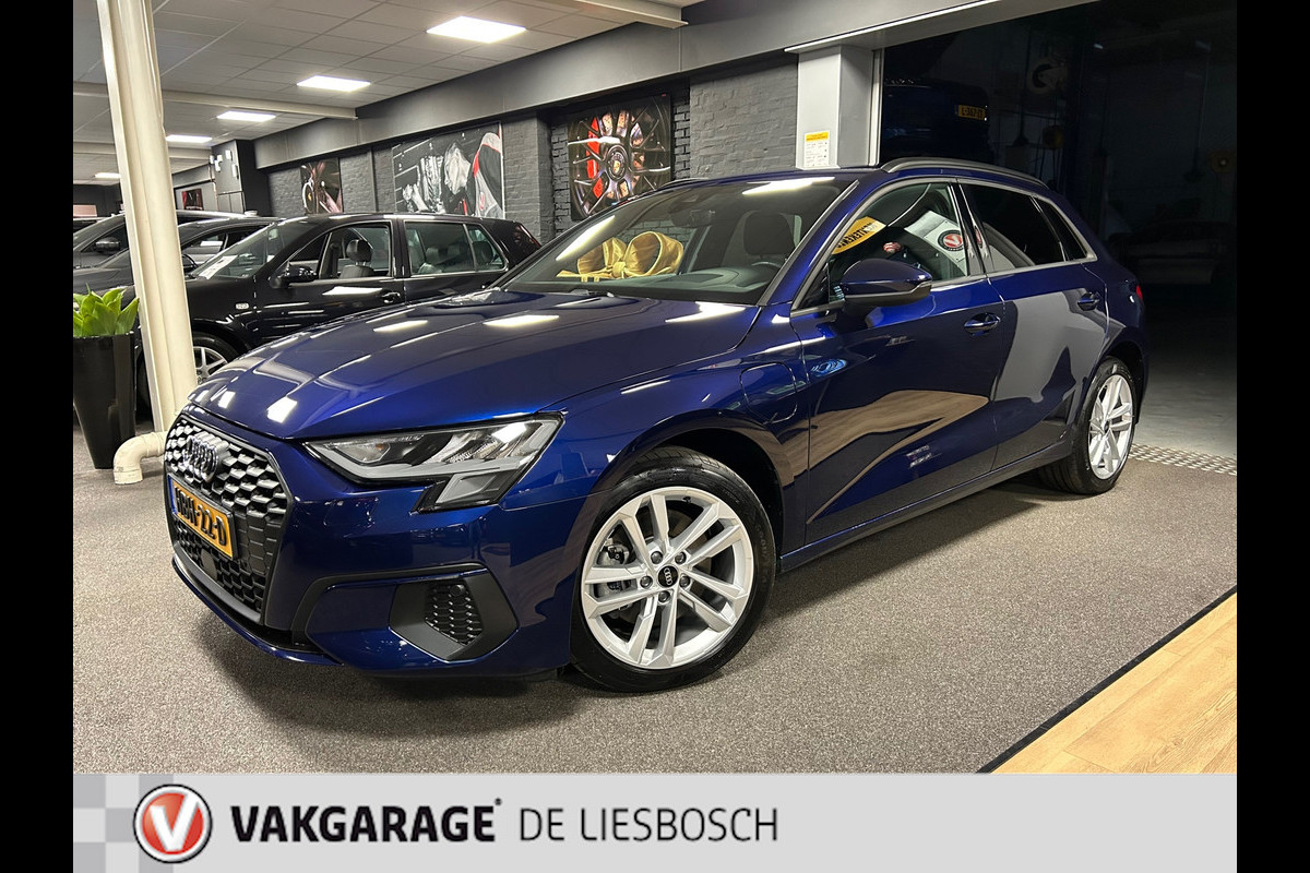 Audi A3 Sportback 40 TFSI e Advanced edition / Automaat / head-up / Led matrix / Apple carplay / camera / stoel verwarming Audi A3 Sportback 40 TFSI e Advanced edition / Automaat / head-up / Led matrix / Apple carplay / camera / stoel verwarming