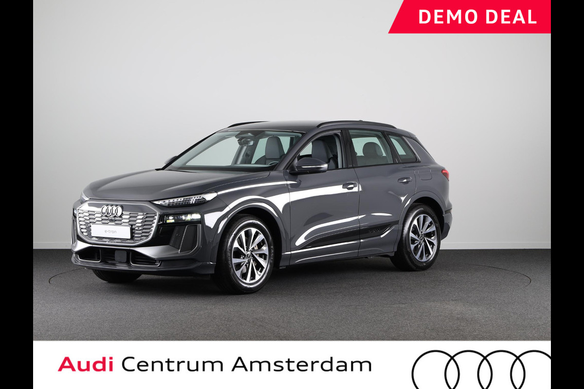 Audi Q6 e-tron Advanced edition performance 100 kWh Tech Plus pakket, sportstoelen met leder, bumpers in kleur carrosserie, omgevingscamera's Audi Q6 e-tron Advanced edition performance 100 kWh Tech Plus pakket, sportstoelen met leder, bumpers in kleur carrosserie, omgevingscamera's