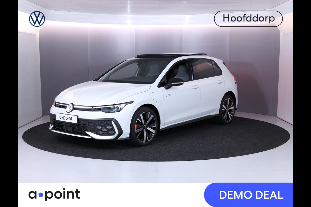 Volkswagen Golf 1.5 eHybrid GTE 200Kw / 272pk Pano.dak| Camera| 18'LM-velgen| LED matrix Volkswagen Golf 1.5 eHybrid GTE 200Kw / 272pk Pano.dak| Camera| 18'LM-velgen| LED matrix