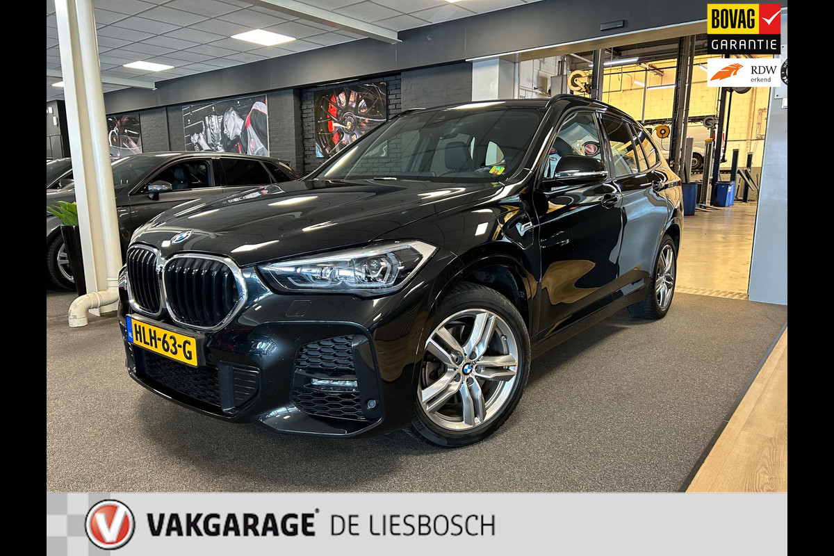 BMW X1 XDrive25e eDrive Edition/ M-sport/ leer/navi/ camera/head up/boeken/trekhaak BMW X1 XDrive25e eDrive Edition/ M-sport/ leer/navi/ camera/head up/boeken/trekhaak