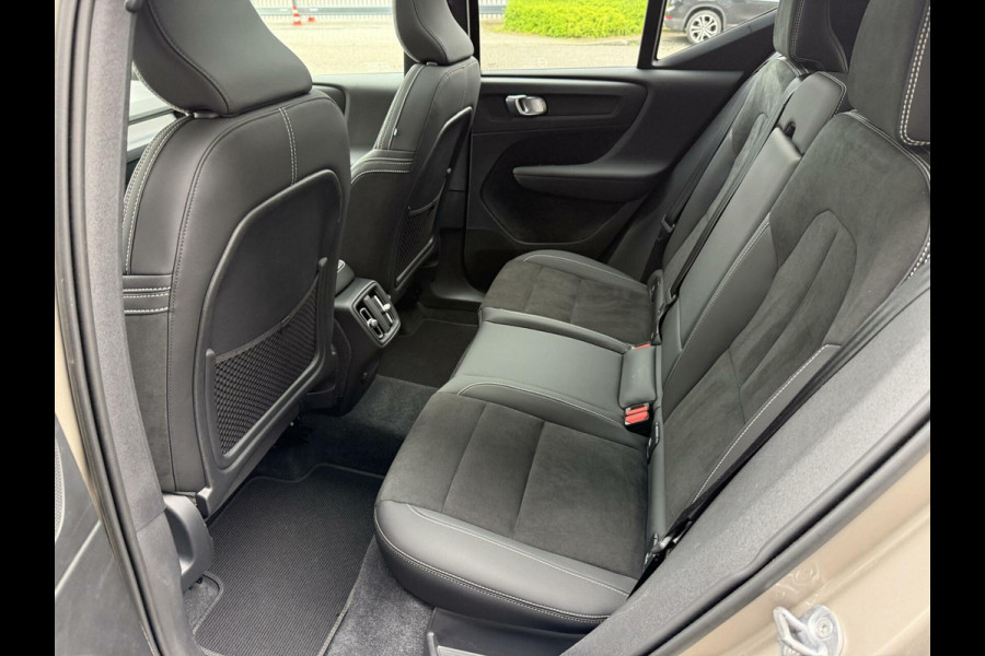 Volvo XC40 2.0 B4 Ultimate Dark PANO HARMAN GOOGLE MAPS