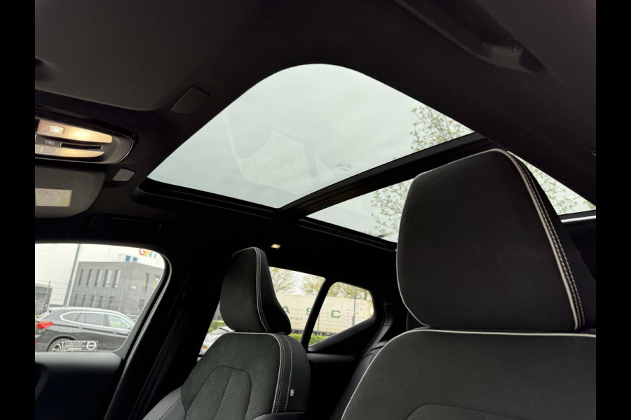 Volvo XC40 2.0 B4 Ultimate Dark PANO HARMAN GOOGLE MAPS