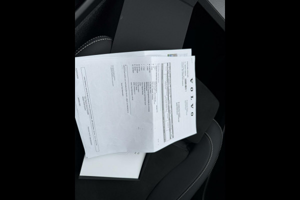 Volvo XC40 2.0 B4 Ultimate Dark PANO HARMAN GOOGLE MAPS