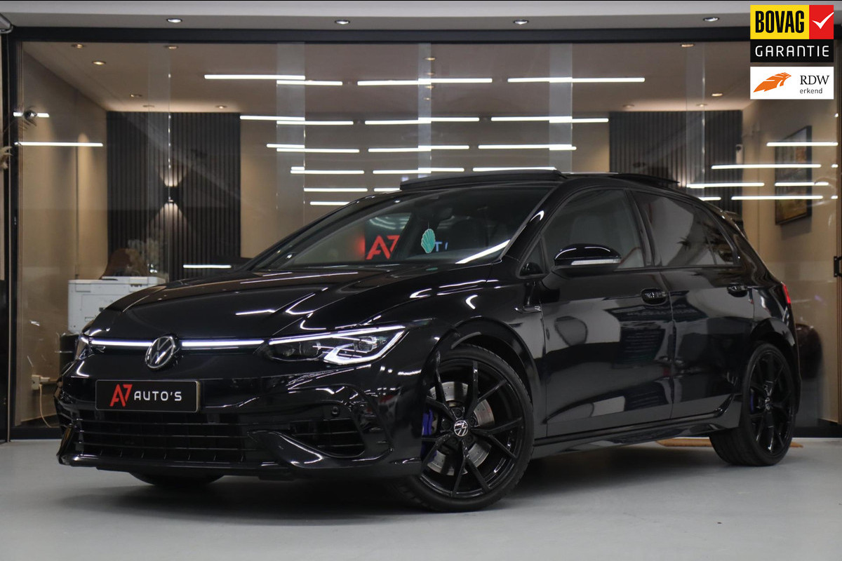 Volkswagen Golf 2.0 TSI R 4Motion PERFORMANCE AKRA/PANO/HUD/IQ/H&K/BOMVOL Volkswagen Golf 2.0 TSI R 4Motion PERFORMANCE AKRA/PANO/HUD/IQ/H&K/BOMVOL