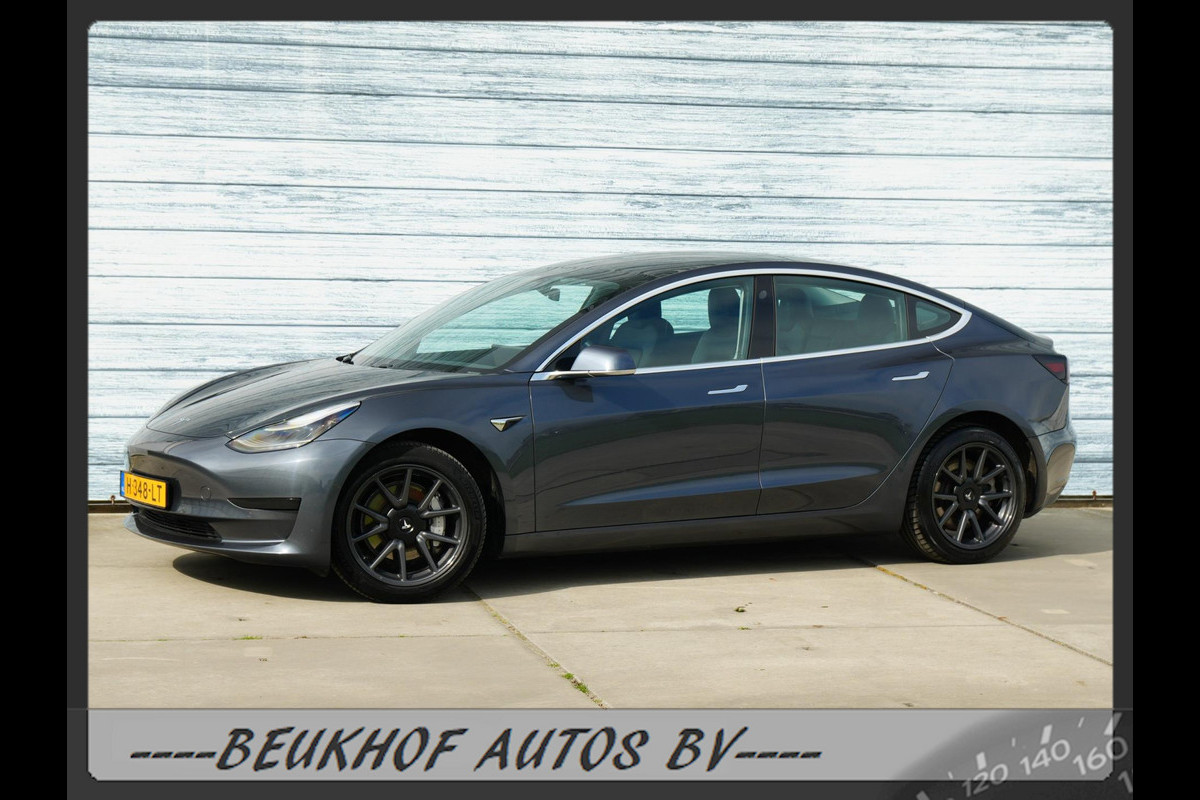 Tesla Model 3 Standard RWD Plus 60 kWh Michelin Pano Leer Tesla Model 3 Standard RWD Plus 60 kWh Michelin Pano Leer