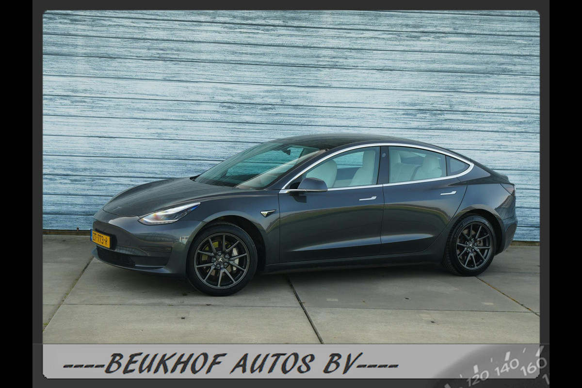 Tesla Model 3 Standard RWD Plus 60 kWh Wit leer Trekhaak Cam Tesla Model 3 Standard RWD Plus 60 kWh Wit leer Trekhaak Cam
