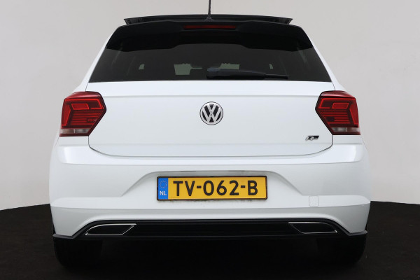 Volkswagen Polo 1.0 TSI Highline (PANORAMADAK, CRUISE ADAPTIEF, AUTOMAAT, ACHTERUITRIJCAMERA, NAVI CARPLAY)
