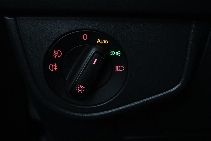 Volkswagen Polo 1.0 TSI Highline (PANORAMADAK, CRUISE ADAPTIEF, AUTOMAAT, ACHTERUITRIJCAMERA, NAVI CARPLAY)
